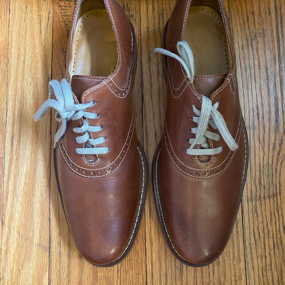Cole Haan Brown Leather Oxfords with Classic Design